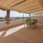 Martin Villa